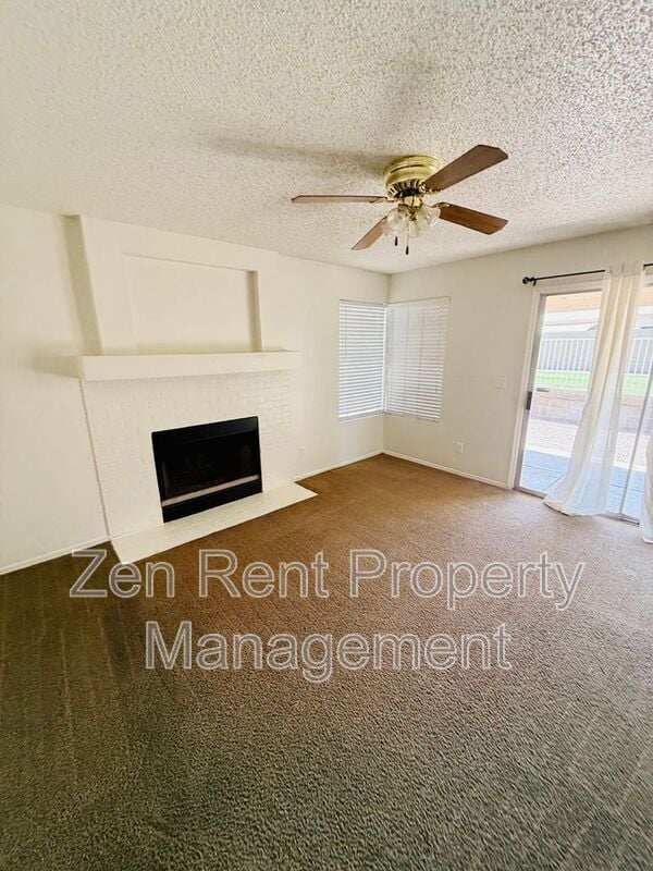 Photo - 1471 E Park Ave