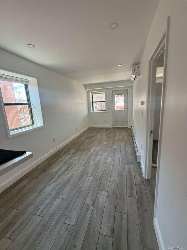 Photo - 34-44-44 59th St Unit 3F
