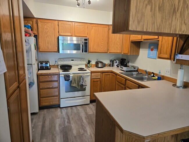 Photo - 1712 W Olive St