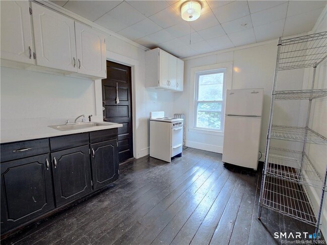 Photo - 251 Williams St Unit 2