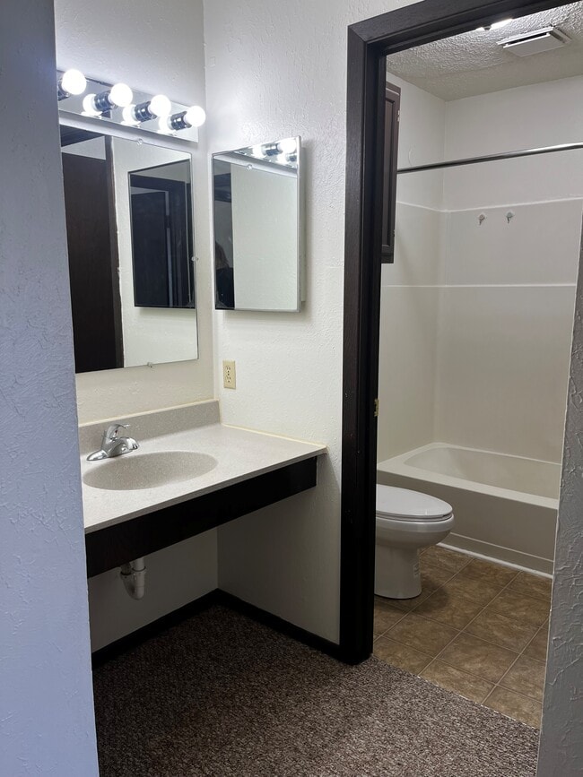 Parkwood Apartments