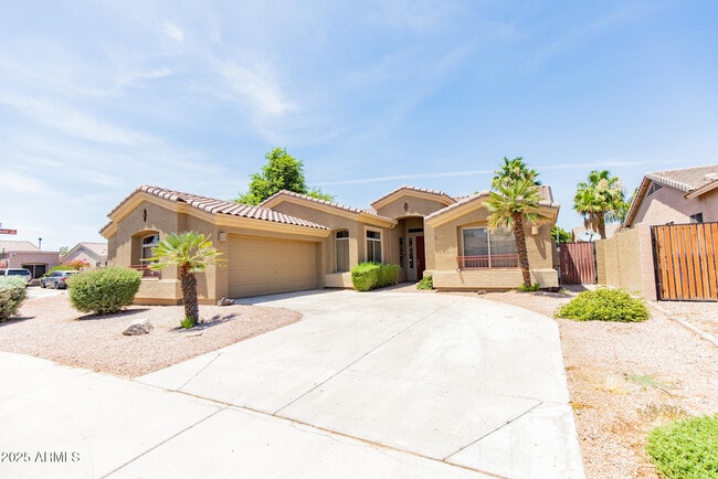 Photo - 770 W Aloe Pl