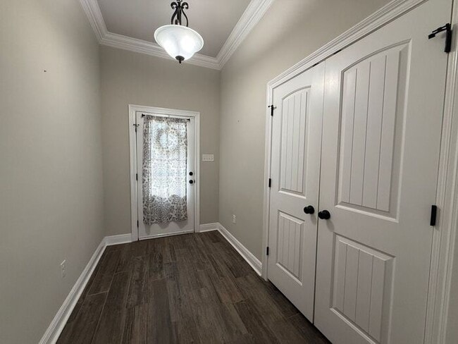 Photo - Pensacola - Beulah - 3 bedroom, 2 bathroom - lawn care included