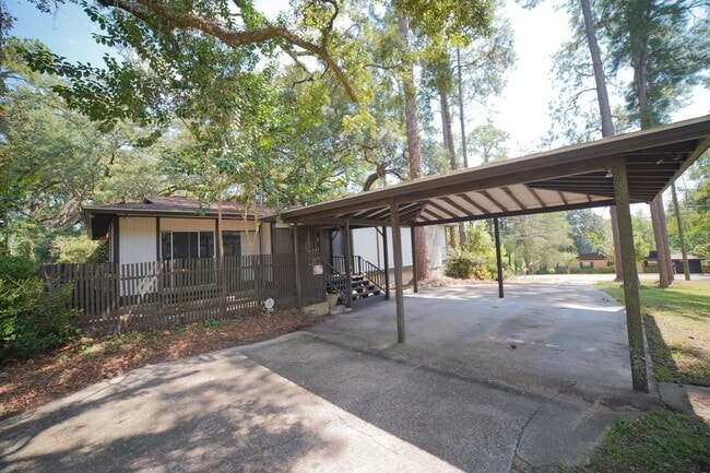Building Photo - 1105 Solana Ave Rental