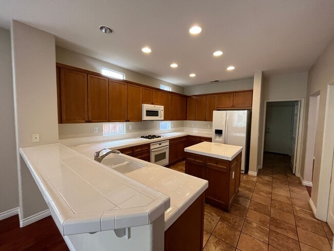 5BD 3BA House located in Rancho Penasquitos - 5BD 3BA House located in Rancho Penasquitos