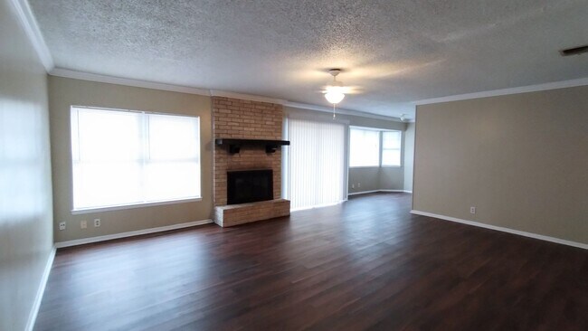 Photo - 5102 Alan Bean Dr