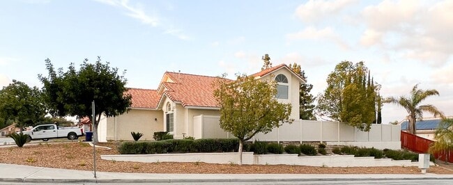 Photo - 8558 Sandhill Dr