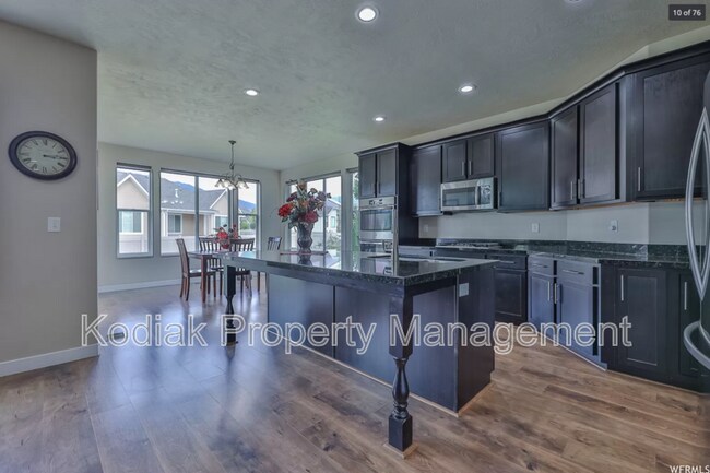 Photo - 1463 Kentucky Derby Way