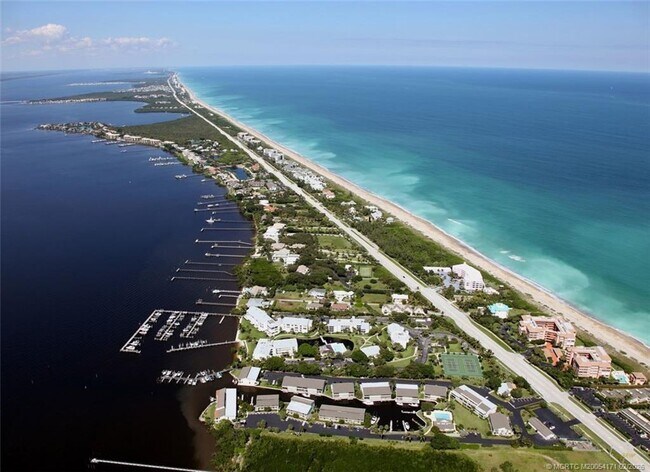 Photo - 1550 NE Ocean Blvd Unidad C102