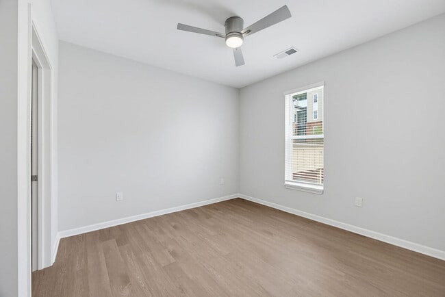 Photo - Metropolitan Place Apartments