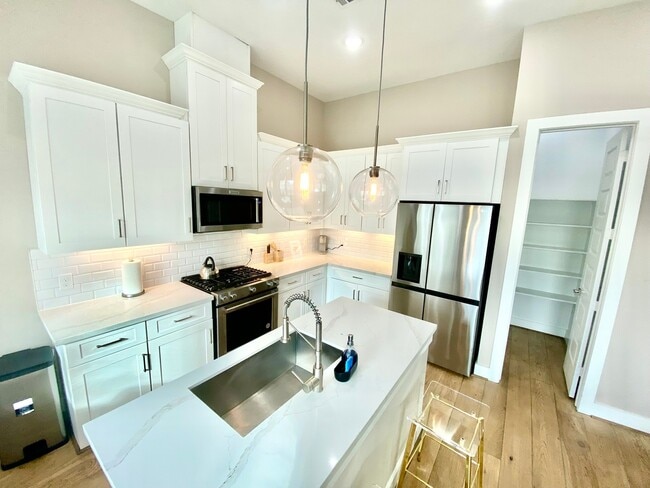 Building Photo - 305 Chobani Ln Rental
