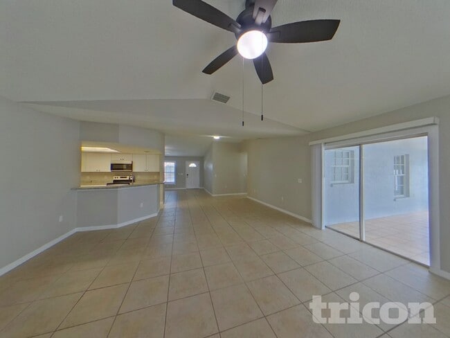 Photo - 7029 Symmes Rd