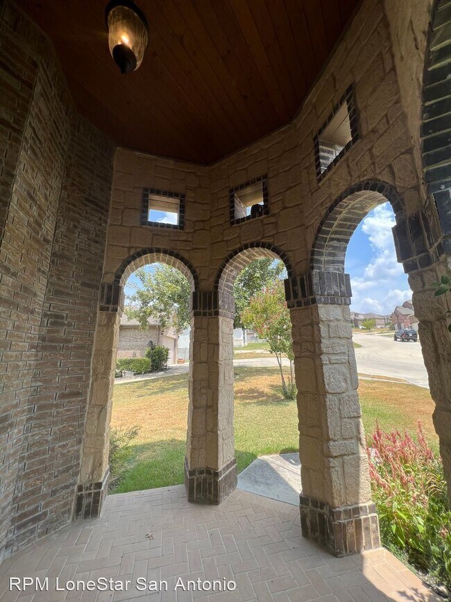 Photo - 3 br, 2.5 bath House - 13701 Trailside Ln