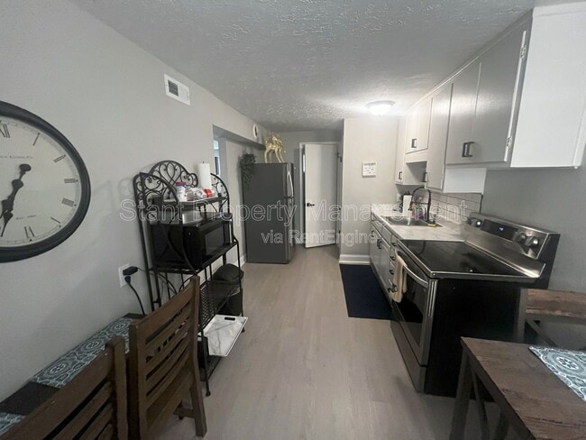 Photo - 61 S State St