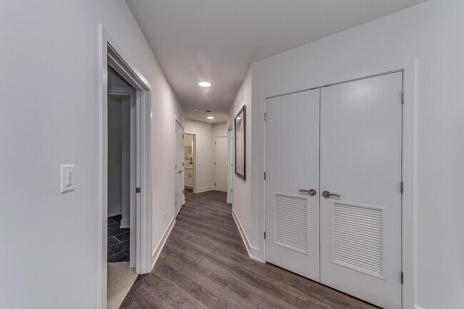 Photo - Vine Place Apartments