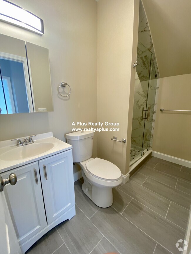 Building Photo - 46 Corona St Unit 1 Rental