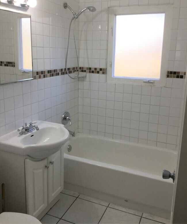 2904 Woodworth Pl Rental House Rental in Hazel Crest, IL