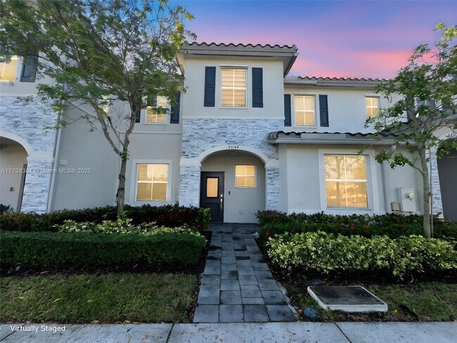 Photo - 2664 SE 15th St Townhome