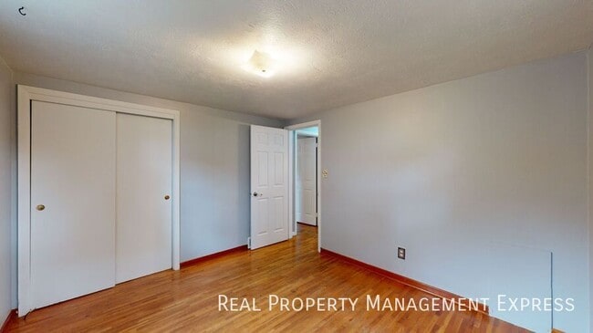 Photo - Cozy 3 Bedroom 1 Bathroom in Western Sioux...