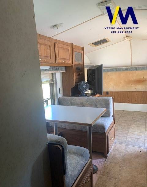 Photo - 9831 TX-106 Loop