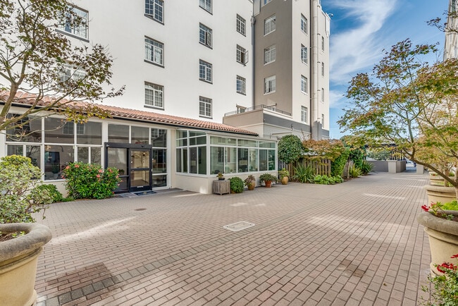 Pacific Grove Senior Living