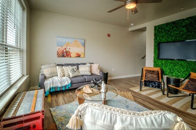 0632 - The Boardwalk Townhomes