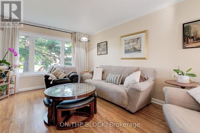 Photo - 534 Midland Ave