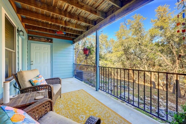 Photo - 358 Shady Bluff Dr Unidad B Rental