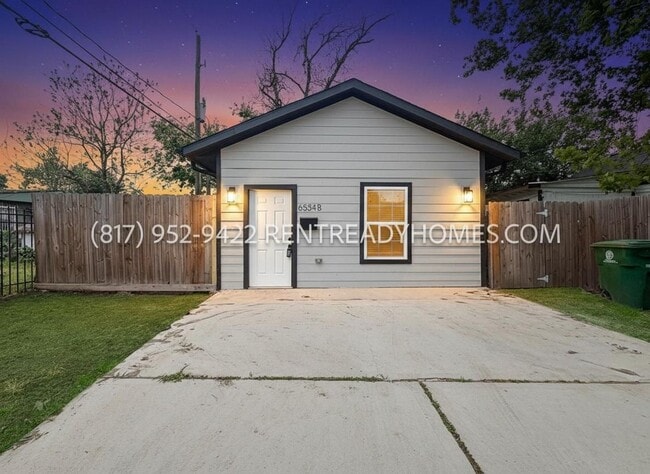 Building Photo - 6534 Myrtle St Unit 6534 Myrtle St  B