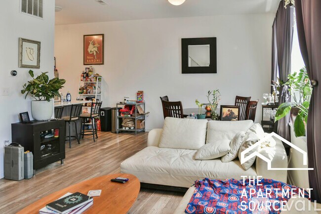 Photo - 2700 W North Ave