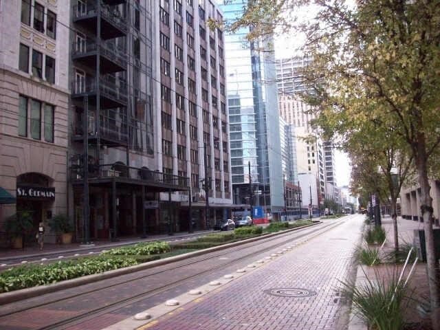 Building Photo - 705 Main St Unit 405