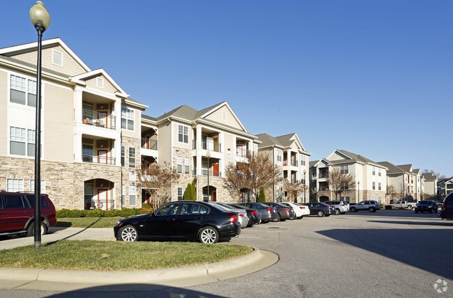 Building Photo - AXIS Crossroads