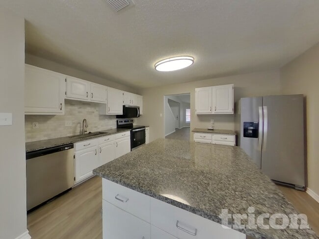 Photo - 6934 Sunshine Tree Dr