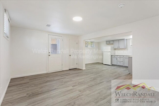 Photo - 2711 Gramercy Ave