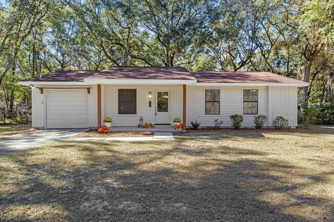 8477 Titus Ln