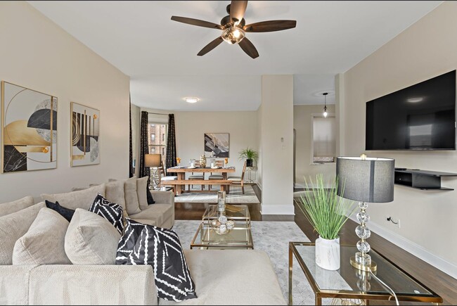 Photo - 5536 S King Dr Unit 1