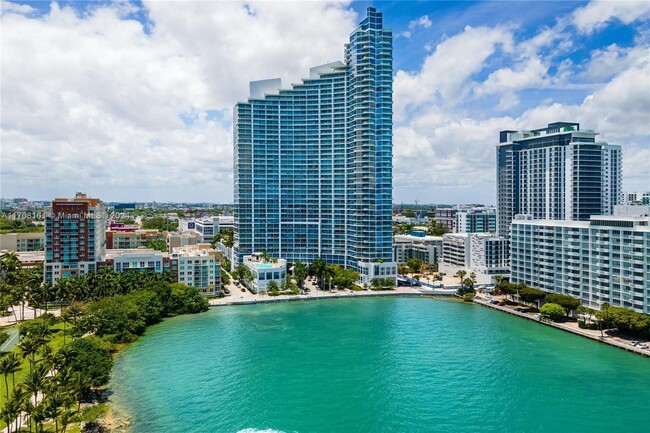 Photo - 2020 N Bayshore Dr Condominio Unidad 3609