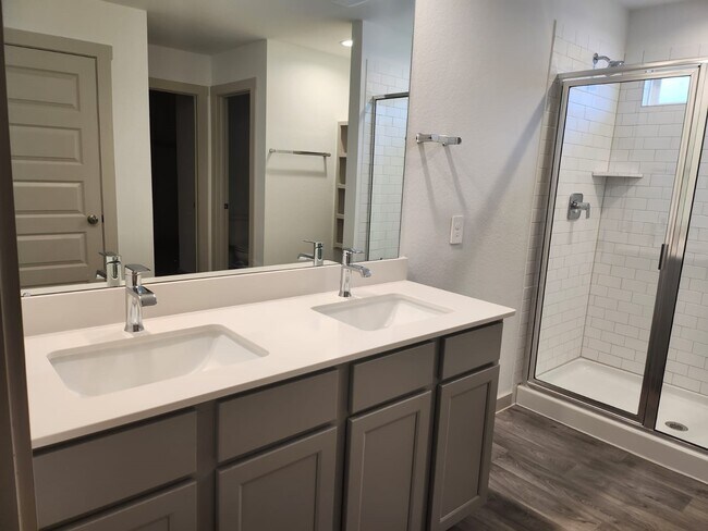 Photo - 7106 Marina Hts Wy