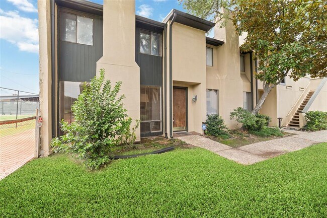 Photo - 1116 Bering Dr Condo Unit 13