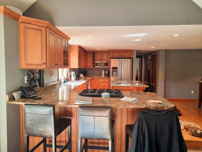 Photo - 16 Pelham St