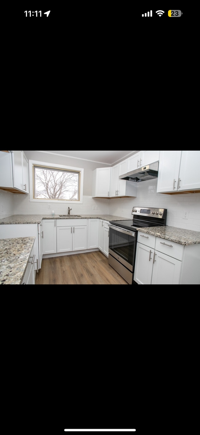 Building Photo - 303 Parker St Rental