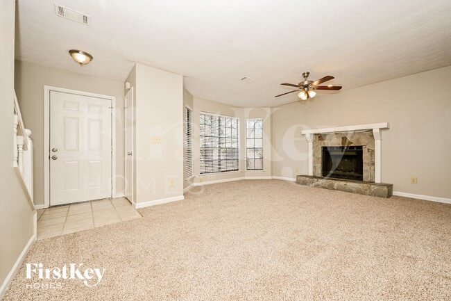 Photo - 5369 Biffle Ln