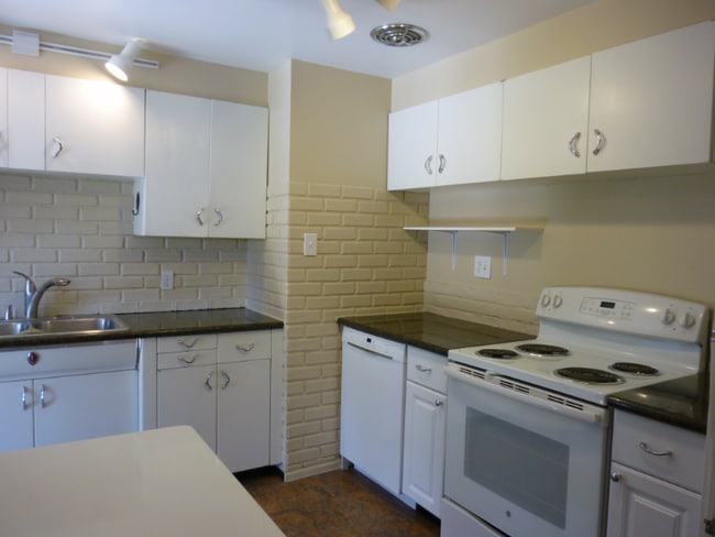 Photo - 1211 W Dalke Ave