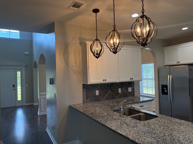 Photo - 50 Huntington Dr