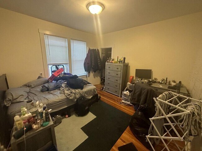 58 Pleasant St Unit 1