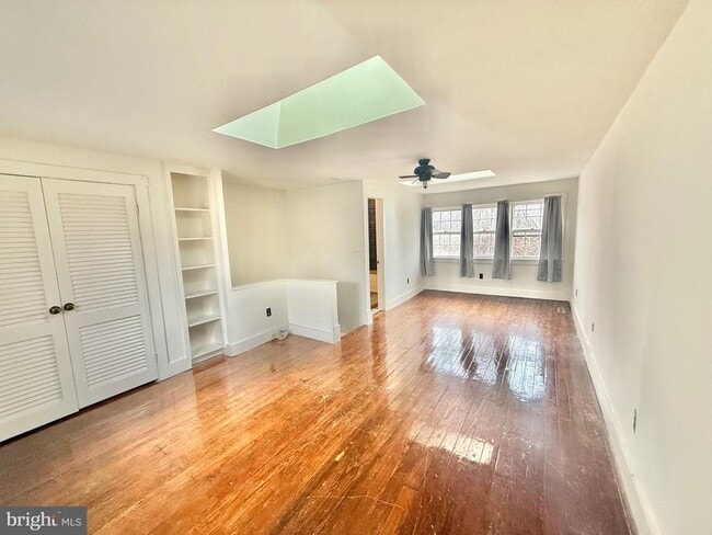 Photo - 10622 Belmont Blvd