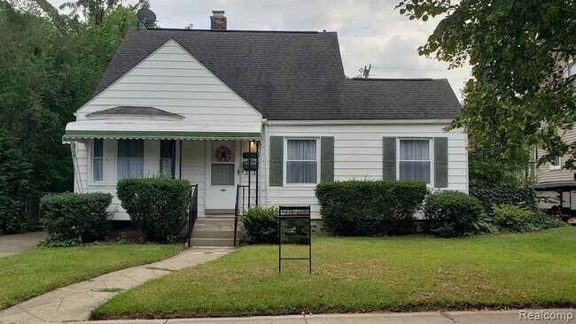 Photo - 1261 Pearson St