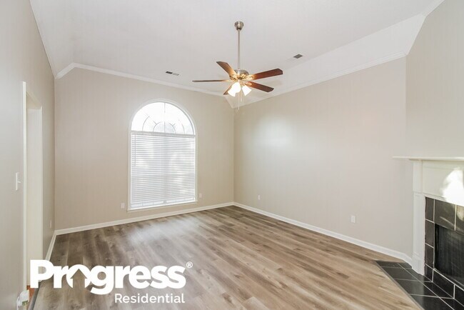 Photo - 600 W Ashley Glen Cir