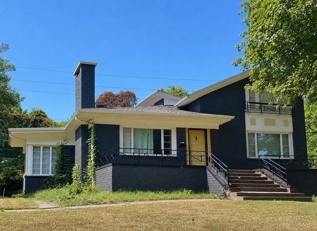Building Photo - 1612 S Olive St