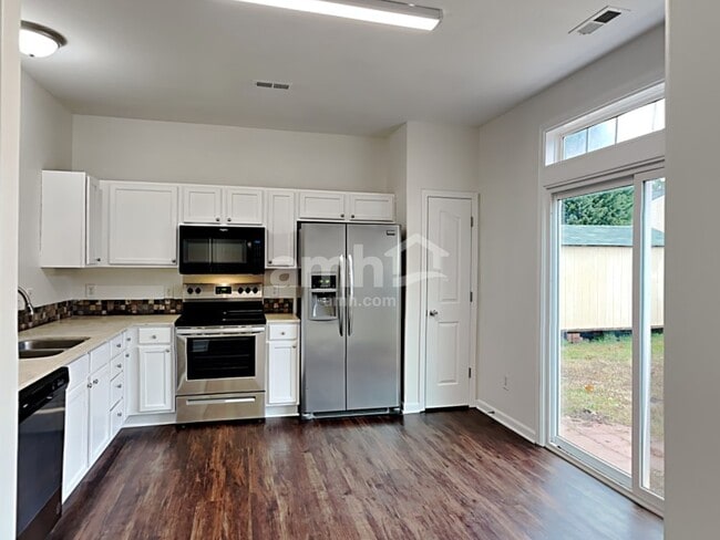 Photo - 2604 Oasis Ln